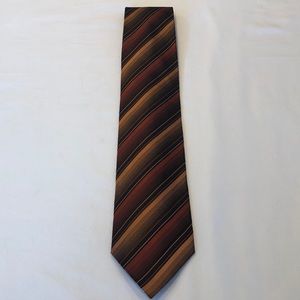 New Brown Van Heusen tie without tags